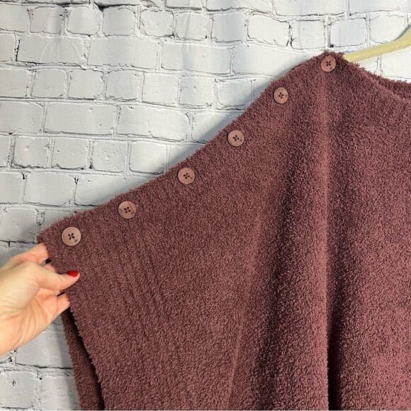 Barefoot Dreams maroon button cozychic poncho sweater one size - Picture 4 of 10